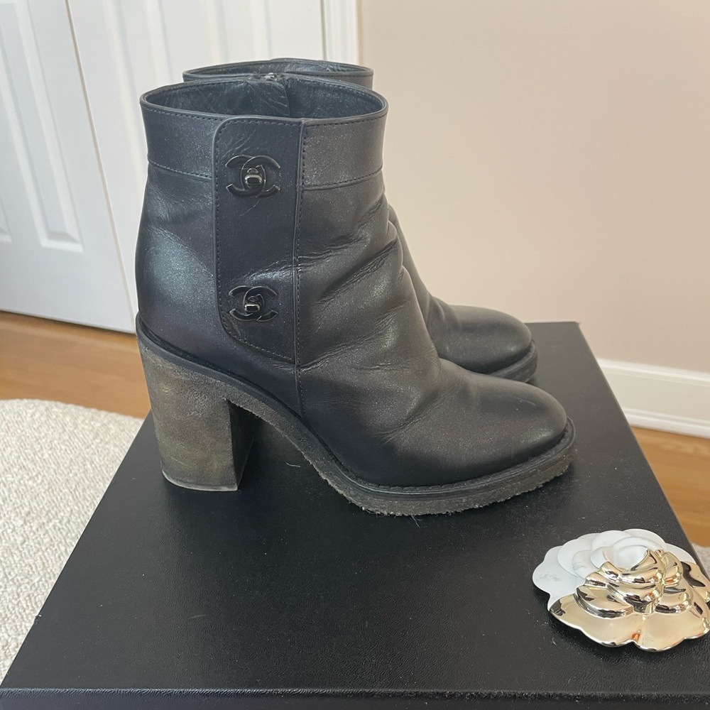 Chanel Boots 36